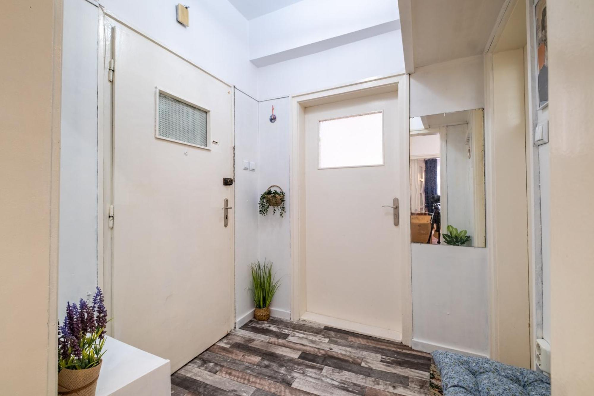 Lovely Art Apartment - Victory Варна Екстер'єр фото